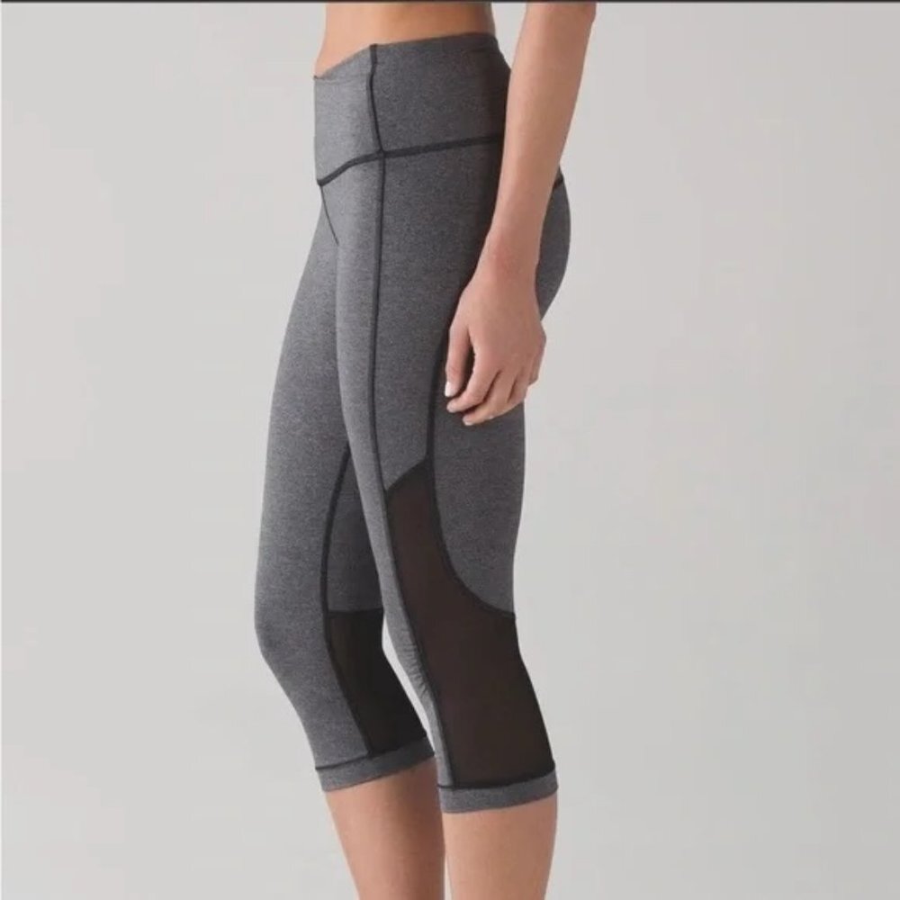 Lululemon Gear Up Crop 17” Leggings Grey/Black Mesh Size 10